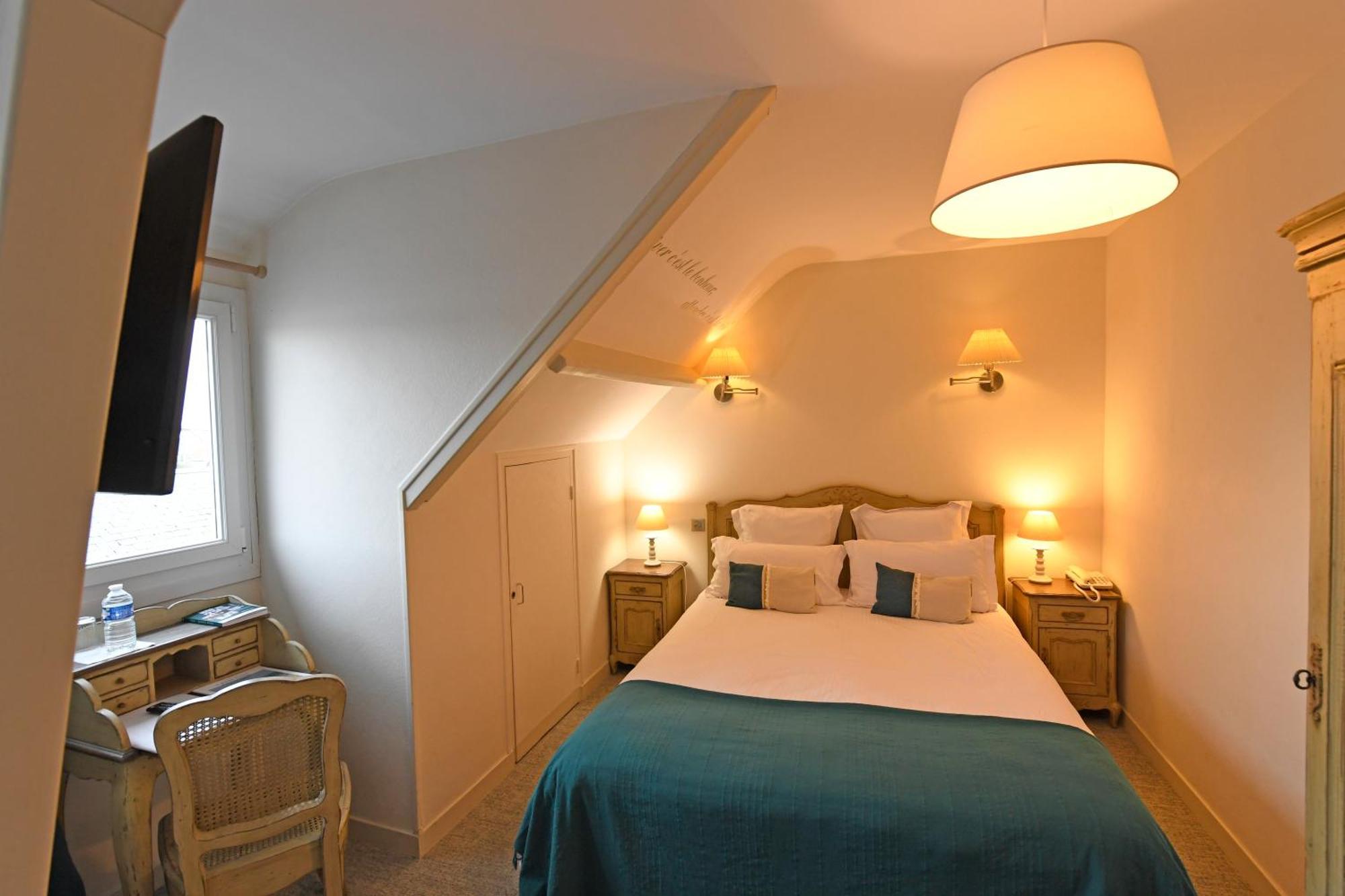 Cit'Hotel La Villa Julia Agon-Coutainville Eksteriør bilde