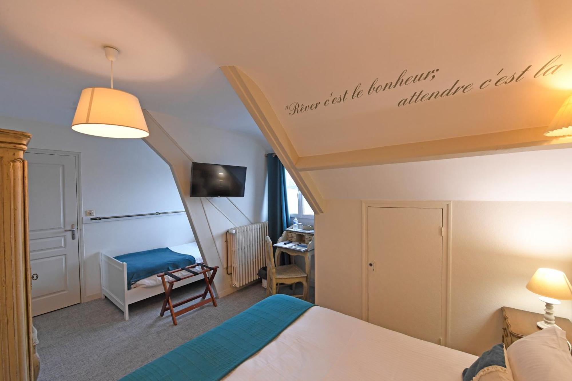 Cit'Hotel La Villa Julia Agon-Coutainville Eksteriør bilde